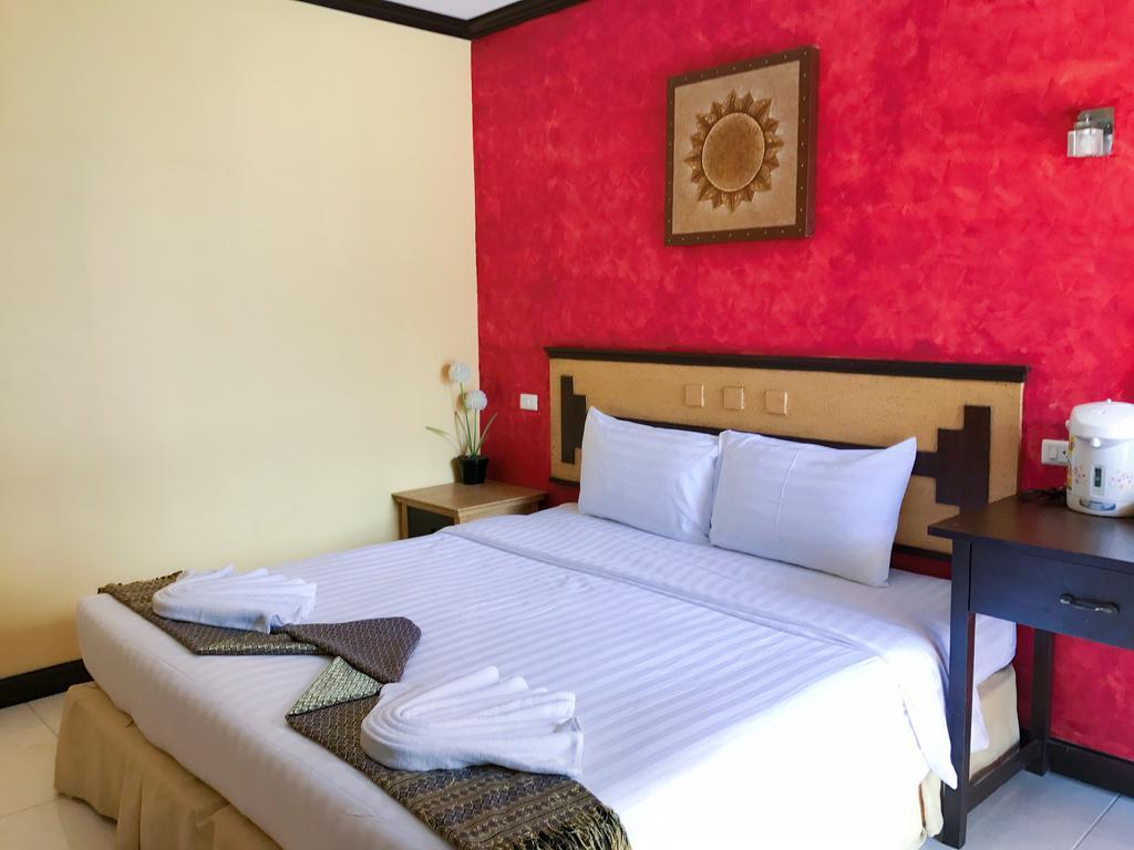 Sea U Honey Hotel Patong Buitenkant foto