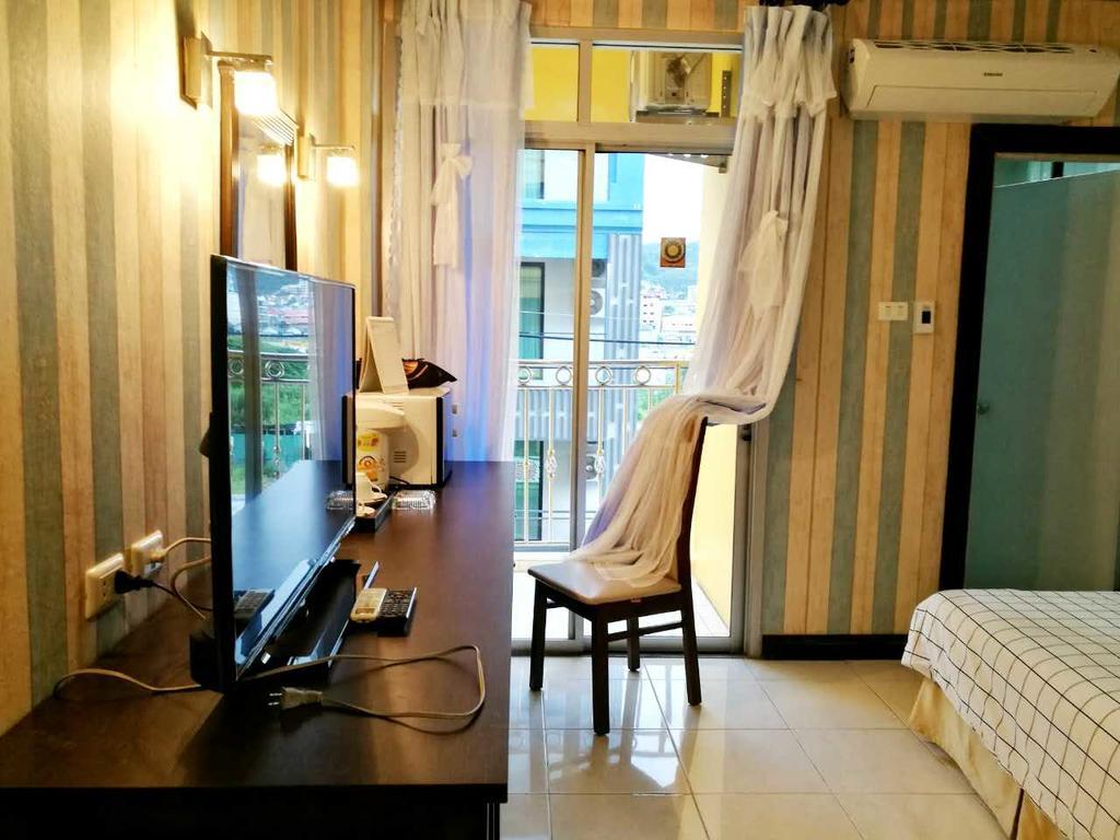 Sea U Honey Hotel Patong Buitenkant foto