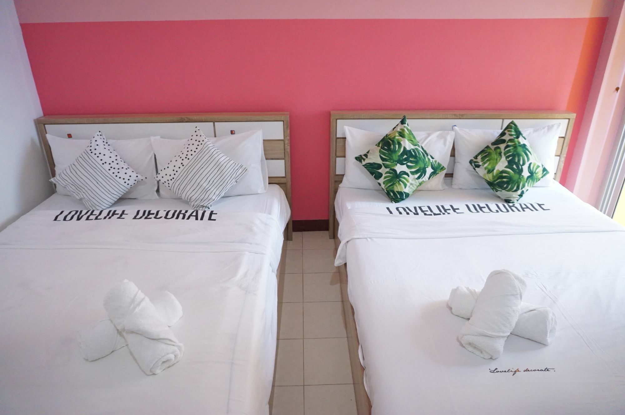 Sea U Honey Hotel Patong Buitenkant foto